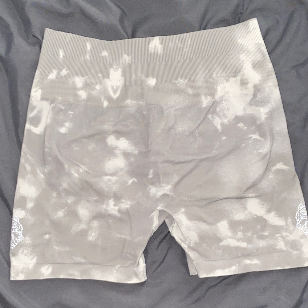 Darc Sport Women's Athletic Shorts in Gray Tie-Dye